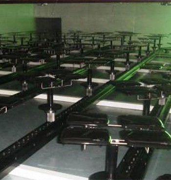 自动轨道烘箱内部